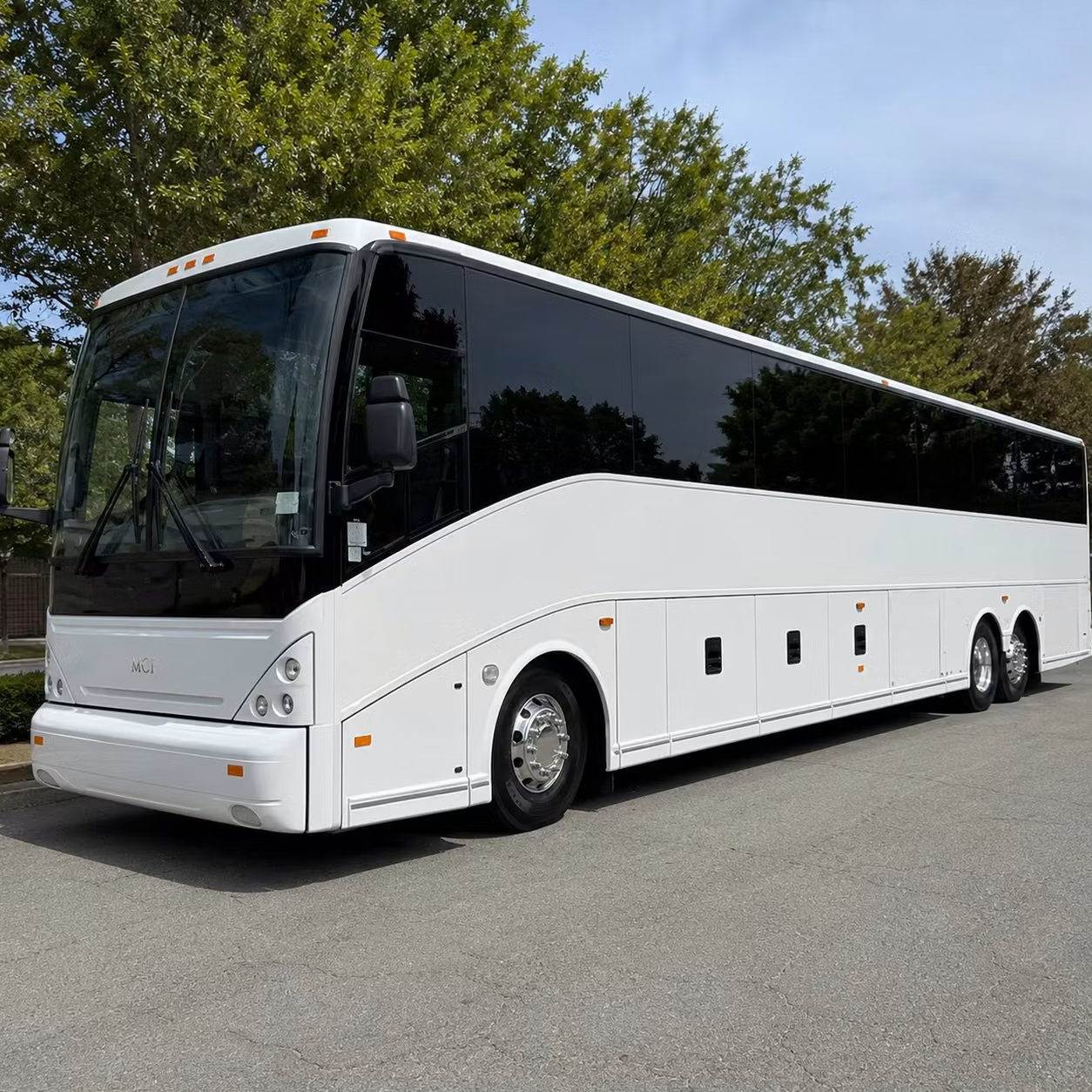 getting your group to newark liberty international airport from paterson has never been smoother