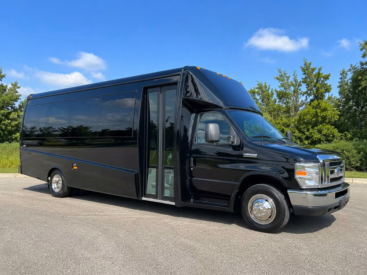 paterson 15 passenger minibus rental